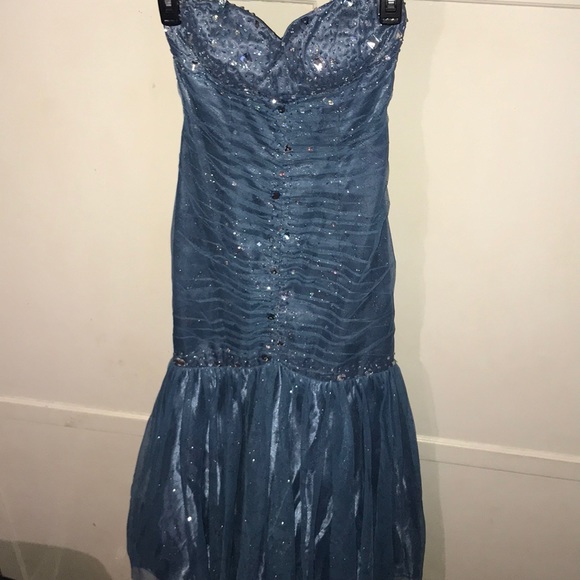 Jump Apparel by Wendye Chaitin Prom Dresses